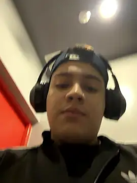 OliverTabordaa online show from 24, 4, 2026