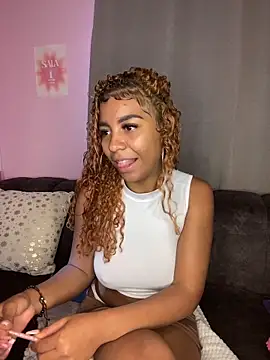 ThePrettyTiana online show from 27, 4, 2026