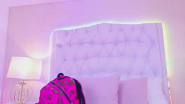 MeganRoseh online show from 18, 3, 2026