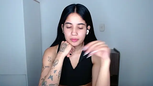 Lucy engel online show from 25, 4, 2026