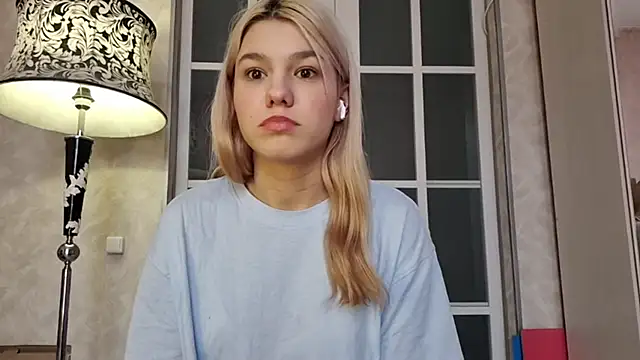 SweetBoobiesChill online show from 11, 3, 2026