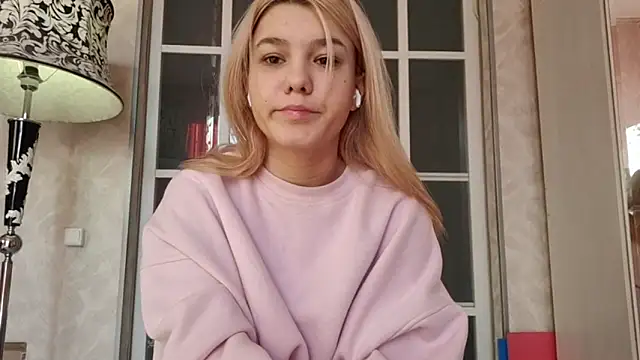 SweetBoobiesChill online show from 13, 3, 2026