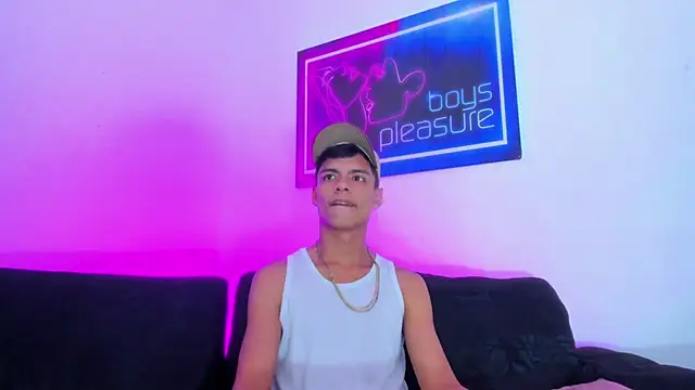 Naughty hot01 online show from 9, 3, 2026