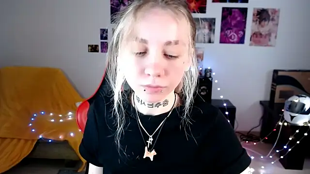 Nica Kawaii online show from 9, 4, 2026