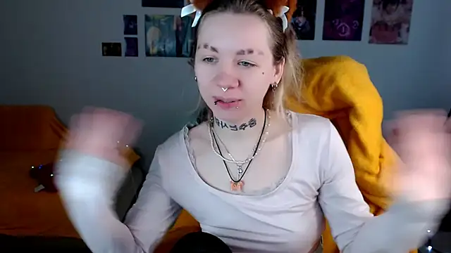 Nica Kawaii online show from 24, 4, 2026