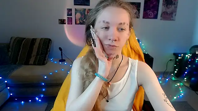 Nica Kawaii online show from 22, 6, 2026