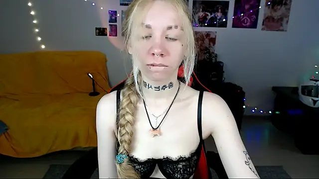 Nica Kawaii online show from 17, 7, 2026