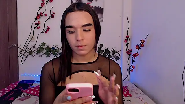 Candyy doll   online show from 25, 4, 2026