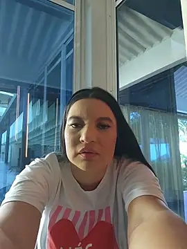 Pretty Julieta online show from 27, 4, 2026