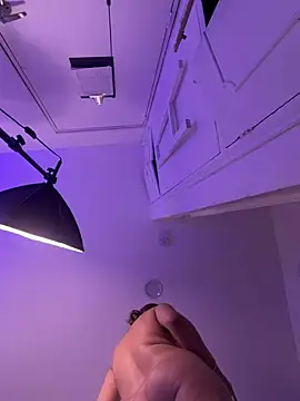 Kendall  evanss online show from 23, 7, 2026