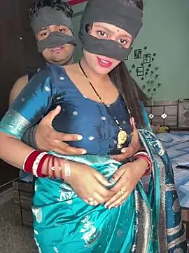 Snapshot of your_bhabhi_love chatting on 8, 5, 2026 your bhabhi love online show from 8, 5, 2026