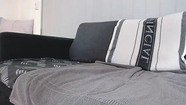 Snapshot of lilchristian@xh chatting on 25, 11, 2025 lilchristianxh online show from 25, 11, 2025