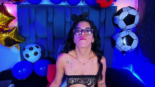 Zoe Axel1 online show from 28, 6, 2026