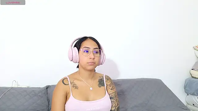 vanessaadol online show from 1, 7, 2026