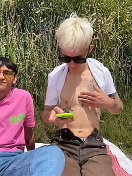 AlphaTwinks online show from 26, 4, 2026