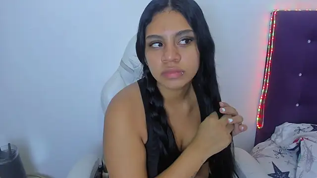 madelinesquirt online show from 25, 4, 2026