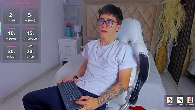 TylerCross  online show from 6, 4, 2026