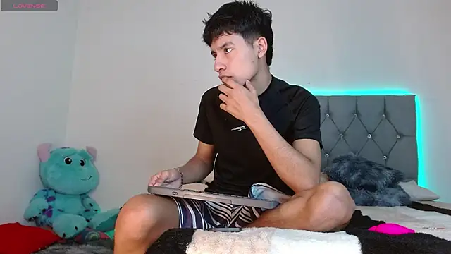 Sebas fire4 online show from 22, 5, 2026