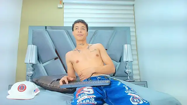 HENRY GREEN2 online show from 31, 3, 2026