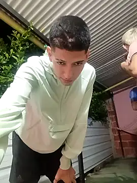 3hornys-straights online show from 10, 3, 2026