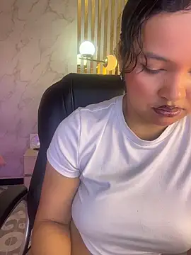 Catalinaa01 online show from 20, 5, 2026