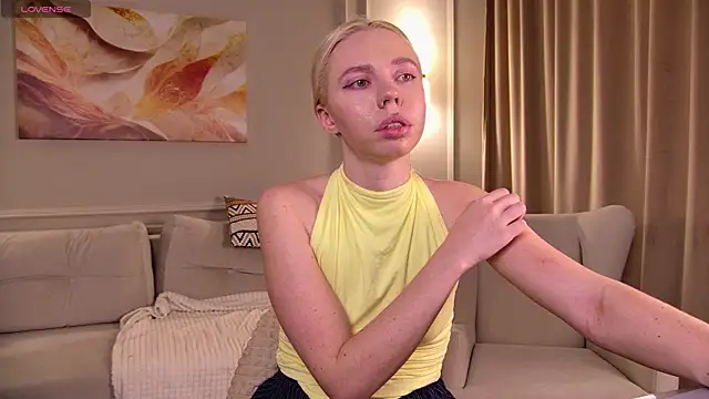 TessaAdorablee online show from 23, 4, 2026