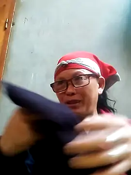 Snapshot of mama-cute chatting on 26, 3, 2026 mama-cute online show from 26, 3, 2026