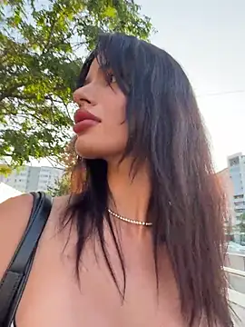 RaniaSnow online show from 24, 7, 2026