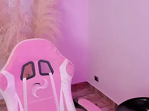 itsmaddiee online show from 13, 3, 2026