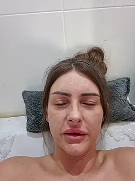 sexymilf30x online show from 14, 3, 2026