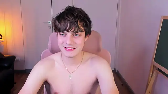 MaxVibee online show from 8, 3, 2026