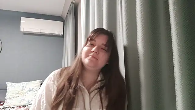 Angela Foster online show from 28, 4, 2026