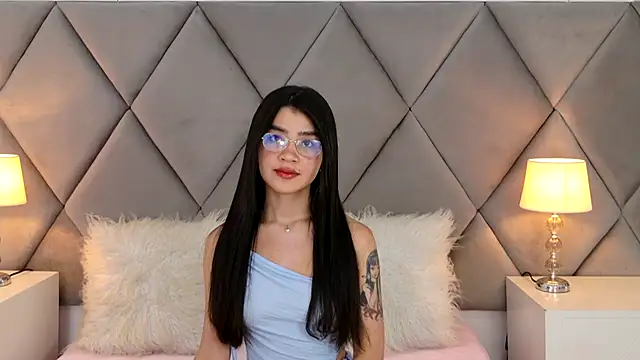 OliviaDiaz online show from 28, 5, 2026