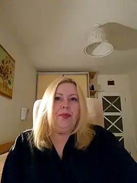 JanieLight53 online show from 4, 4, 2026