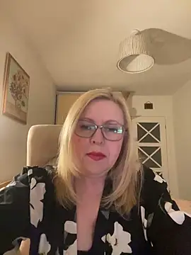 JanieLight53 online show from 2, 5, 2026