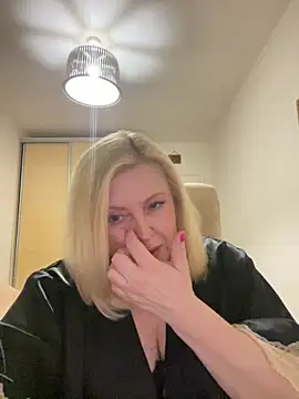 JanieLight53 online show from 15, 7, 2026