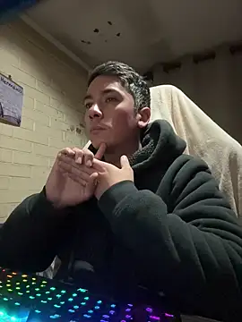 Cr1sXPorn online show from 7, 7, 2026