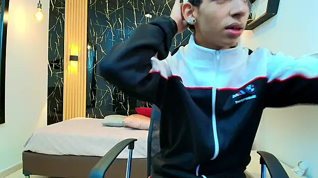 ValeriHot 1 online show from 23, 4, 2026