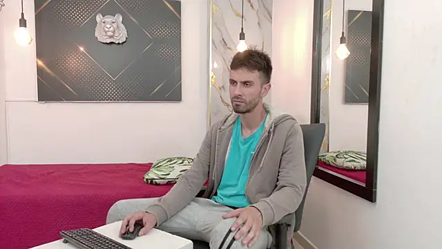 Snapshot of KingOfTemptation chatting on 1, 6, 2026 KingOfTemptation online show from 1, 6, 2026