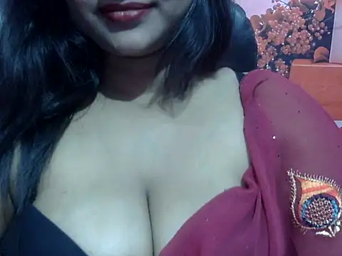 Rashmi hotgirl online show from 3, 4, 2026