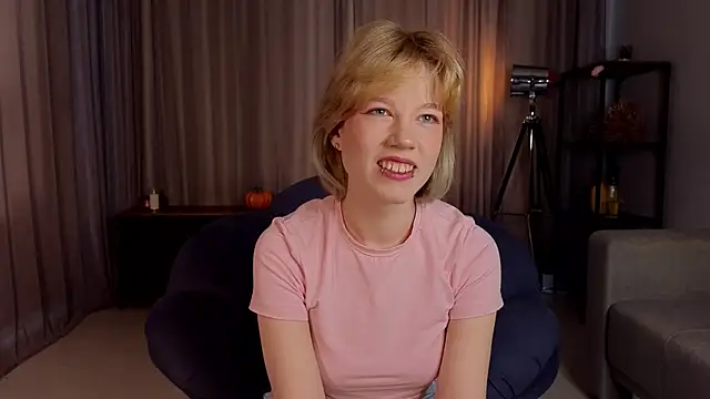 CythiaOttum online show from 14, 3, 2026