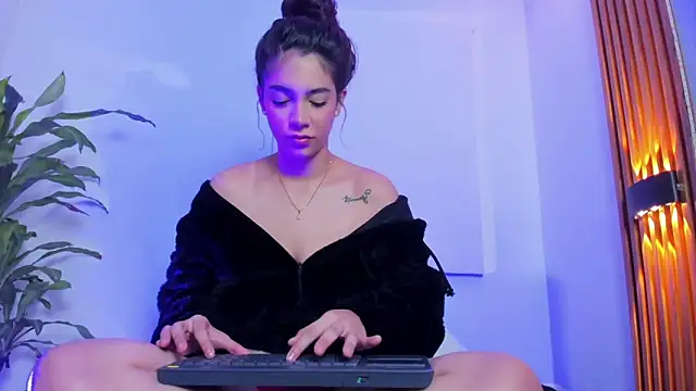 BellaRomano online show from 1, 4, 2026