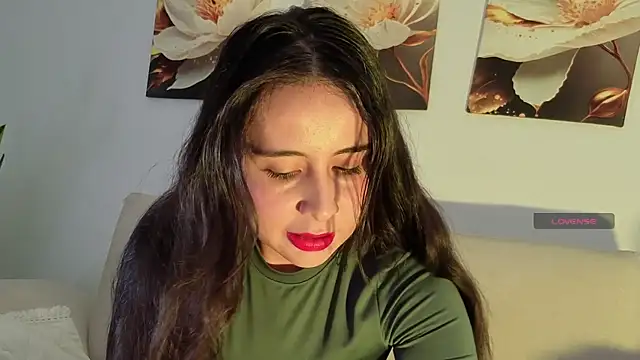 Viioletcollins online show from 2, 4, 2026