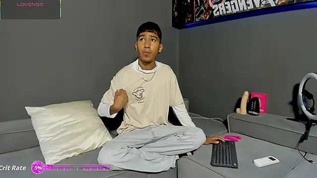 Snapshot of Ender_h0tt chatting on 12, 5, 2026 Ender h0tt online show from 12, 5, 2026