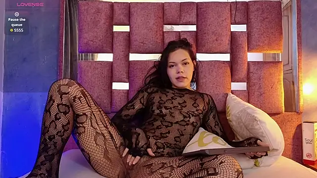 miss merly 01 online show from 15, 4, 2026