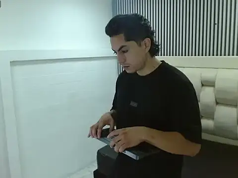 Alex Wolft online show from 26, 3, 2026