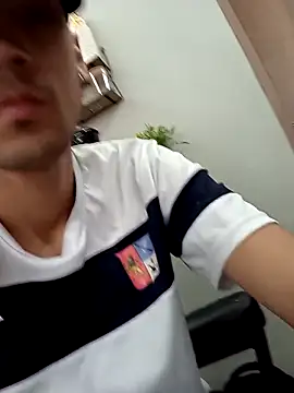 TommyyFoxx online show from 22, 4, 2026