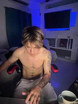AngelLatinBoy online show from 4, 4, 2026