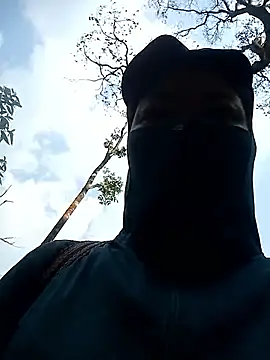 Bling-pusy online show from 11, 4, 2026