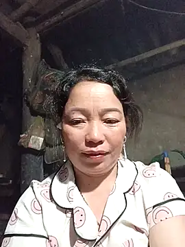 Yellow-pink online show from 23, 3, 2026